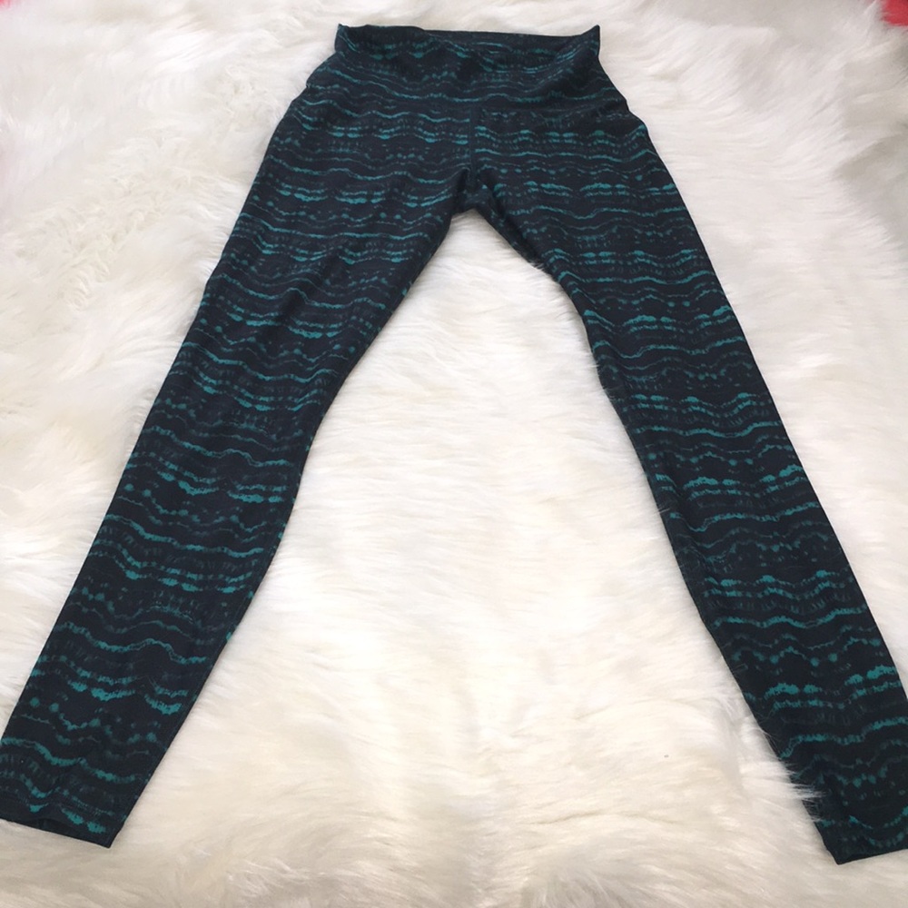 Fabletics Turquoise & Dark Blue Leggings!